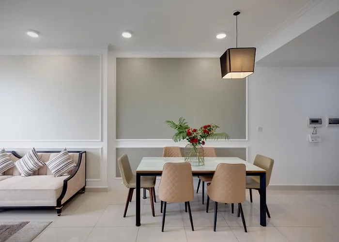 Smile Home Tresor Apartment - Modern Comfortable